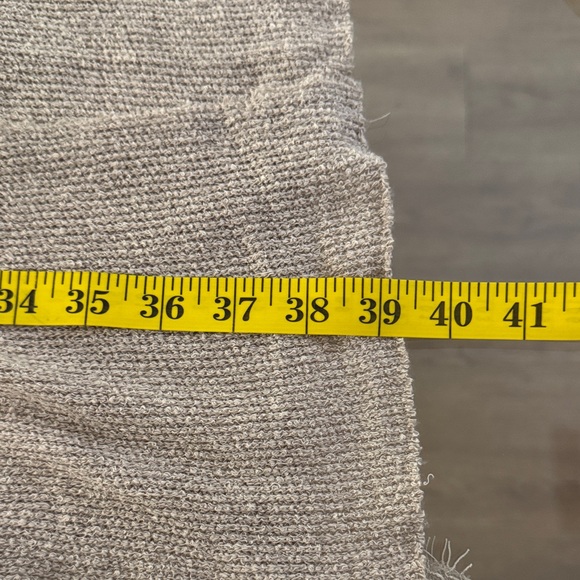 Elegant Cream Cardigan - Picture 10 of 10